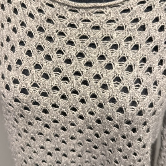 Bloomingdale’s gray open knit long sleeve wide crewneck cashmere sweater. Small. - Picture 3 of 5